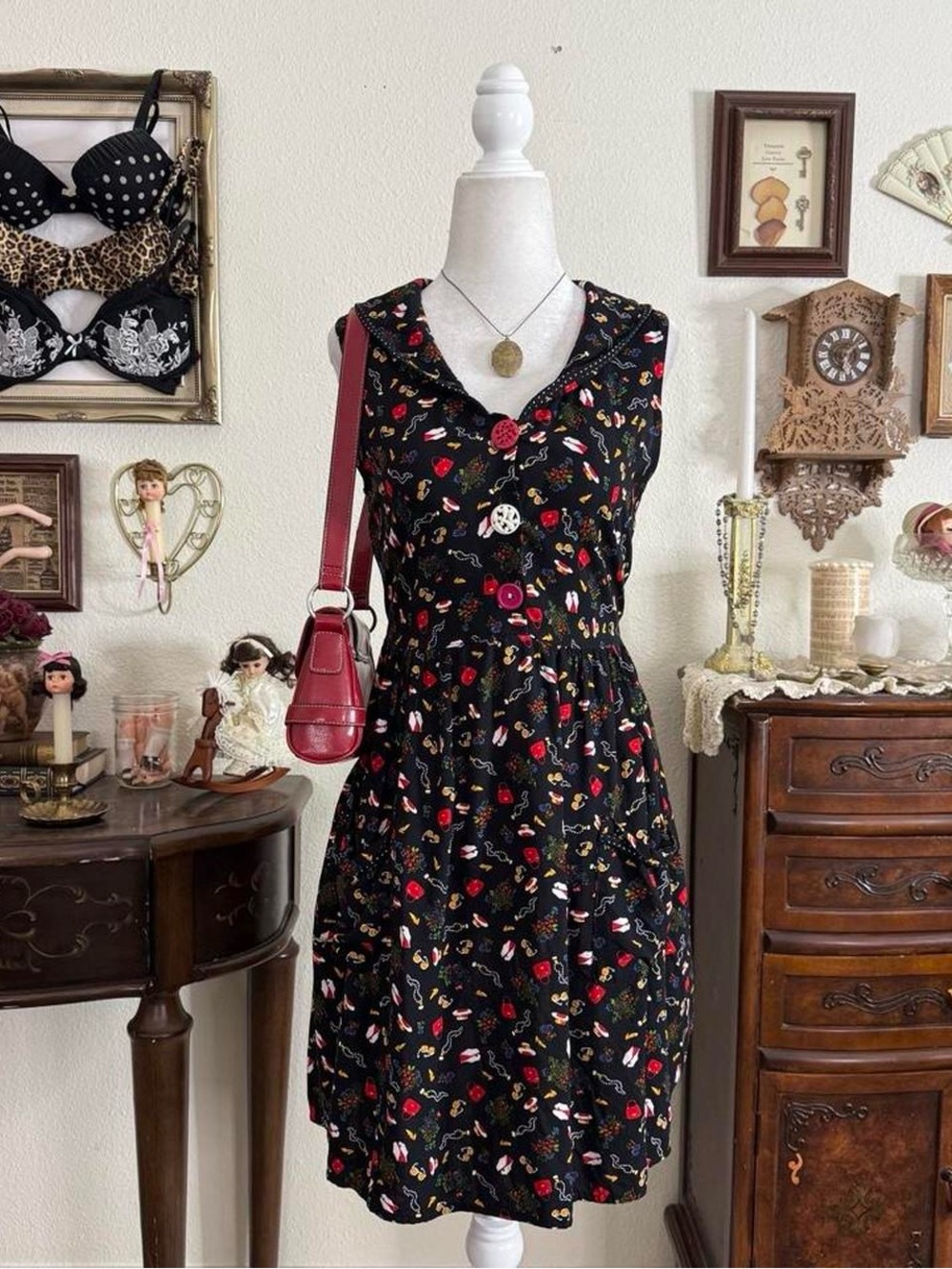 Vintage 90’s quirky funky novelty print babydoll mini dress w front pockets